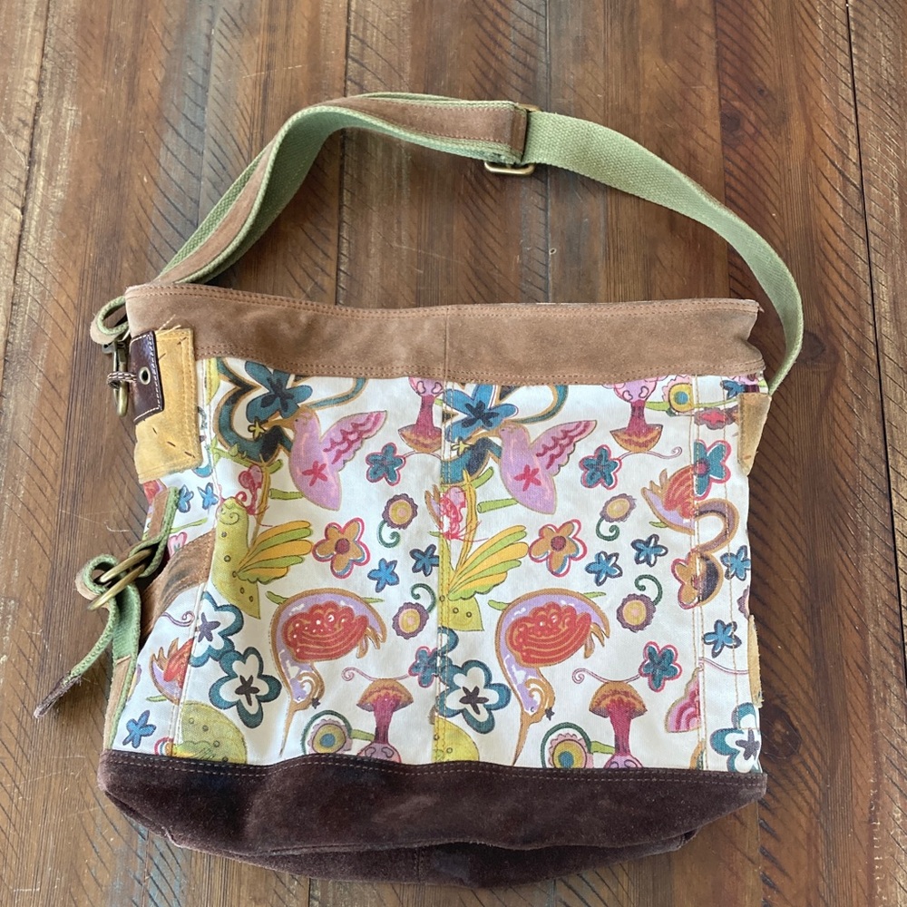 Women’s Vintage Lucky Brand Floral Canvas and Suede Shoulder Bucket Bag